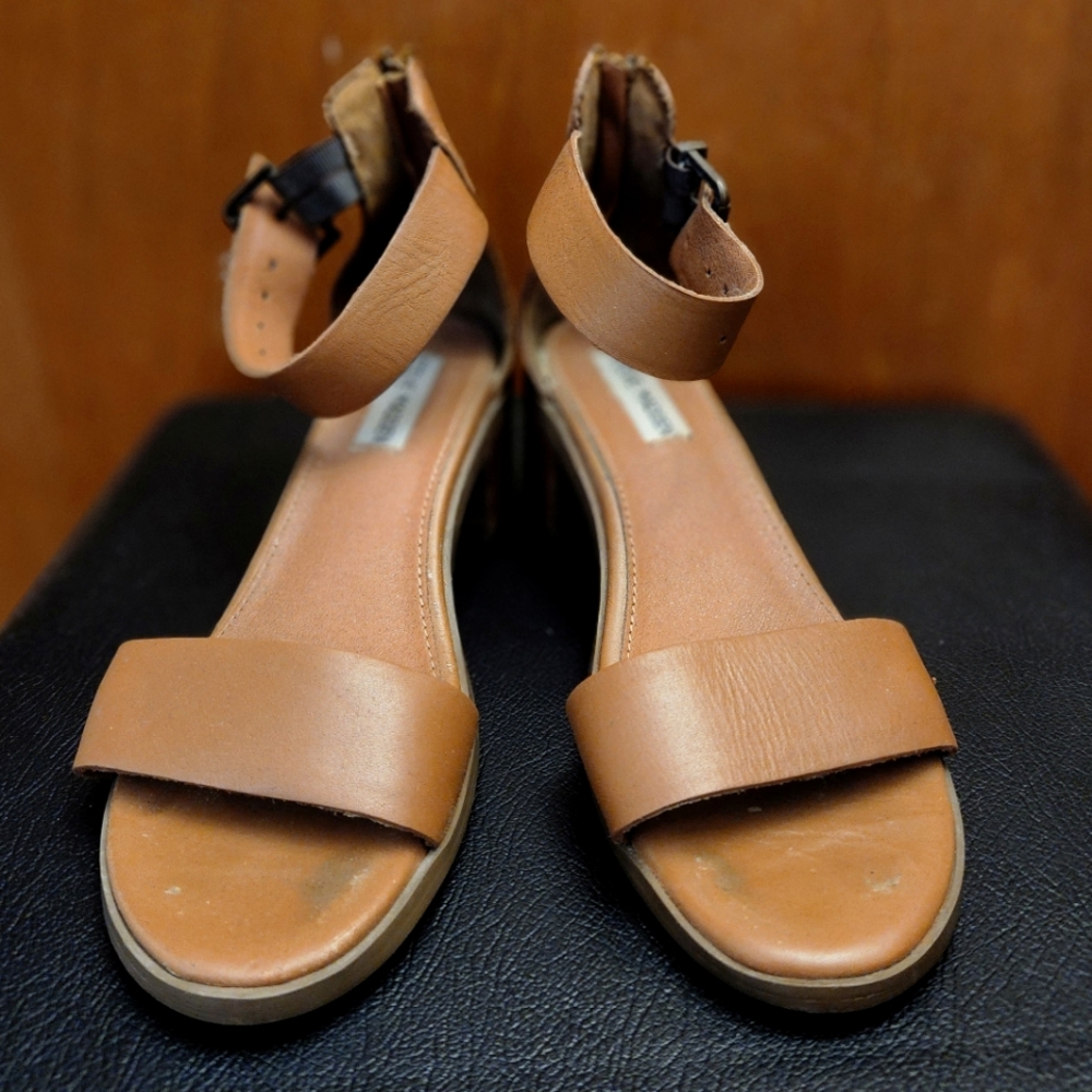 ✨️ Steve Madden Ravenn Sandals
